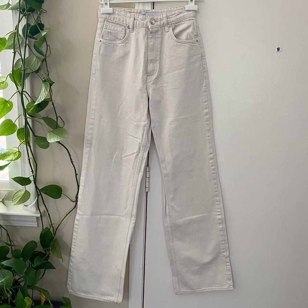 Zara White Straight Leg Jean